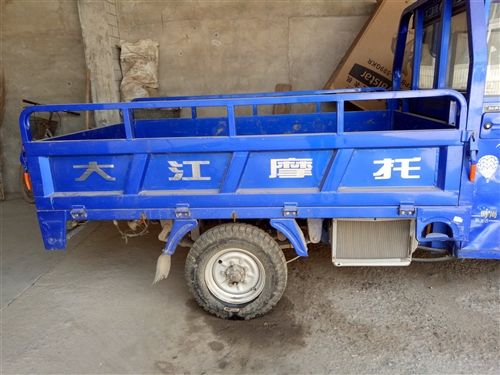 大江三轮车，智能出行时代之选，价格与图片一览，科技与生活的完美融合