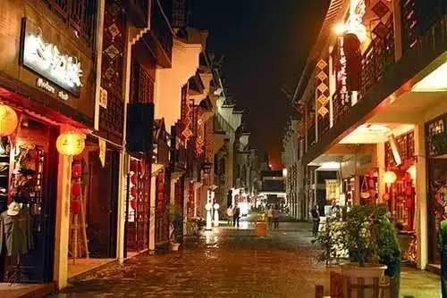 阳朔西街资讯，探索自然美景，寻找内心的平和与宁静之旅