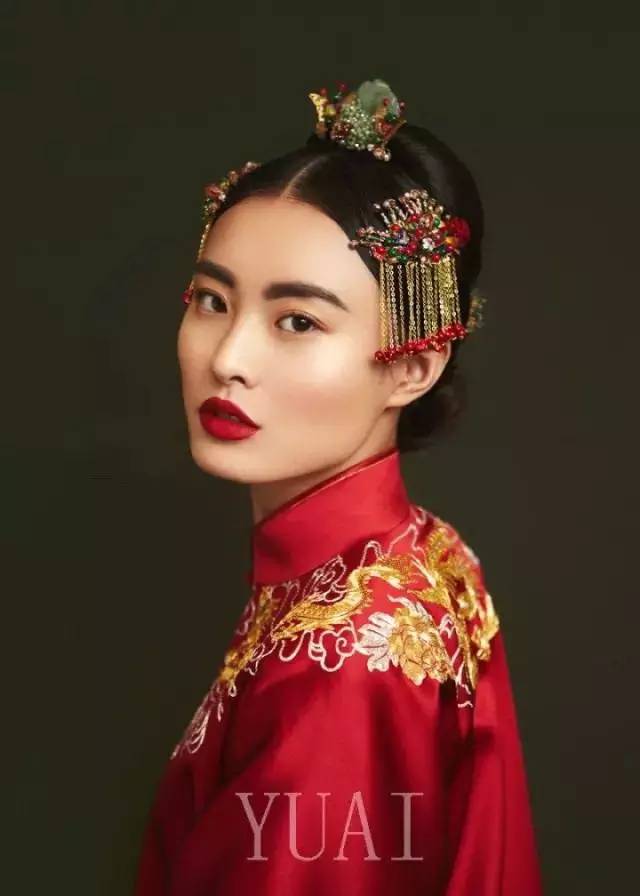 新娘造型秀禾，小巷中的秘密时尚殿堂，最新潮流展示